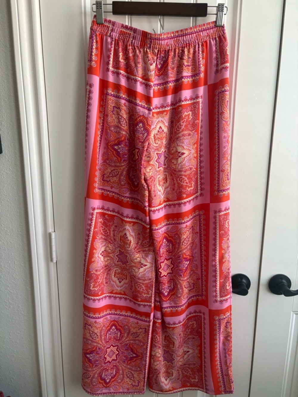 RACHEL Rachel Roy Pink Paisley Button/Wide-Leg Two-Piece Set - Picture 5 of 7
